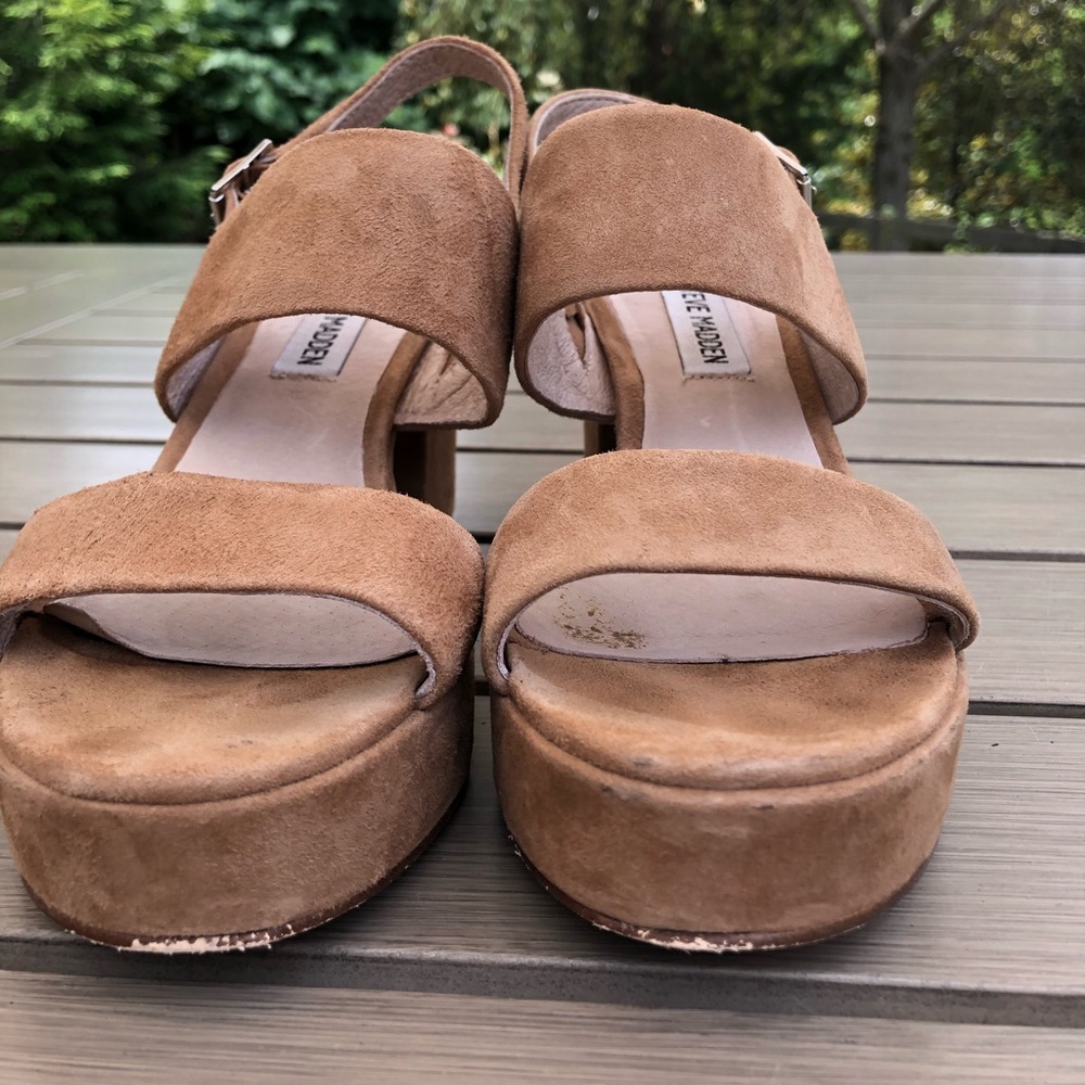 Tan Suede Steve Madden Block Heels - Picture 6 of 7
